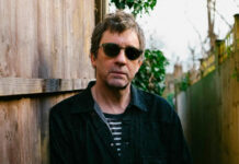 Graham Coxon anuncia lançamento de álbum engavetado e lança a faixa “Billy Says”