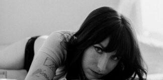 IAN SWEET anuncia o álbum ‘Shiverstruck’ e lança o single “Criminal Kissing”