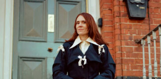 Kate Nash regrava “Famine”, de Sinéad O’Connor, e reflete sobre suas raízes irlandesas e inglesas