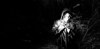 Lecx Stacy encara memórias distorcidas no single “Hurry, Grin”