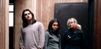 mary in the junkyard expõe toda a angústia da adolescência no single “Candelabra”