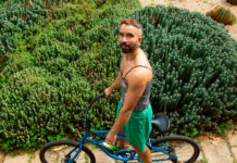 Olof Dreijer, do The Knife, revela as faixas “Plastic Camelia” e “Laurel” do álbum solo