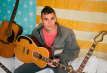 Rostam aborda a saudade de um relacionamento encerrado no single “Back of a Truck”