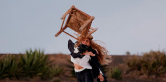 Kelsey Lu libertar-se de traumas emocionais em “Cutting Off The Head Of A Ghost”