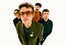 Yard Act lança “New Beginnings”, single do álbum ‘You’re Gonna Need A Little Music’