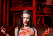 Arca estreia novas músicas na livestream de ‘XXXXX’