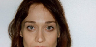 Fiona Apple lança “Horns of a Bull”, tema de abertura da minissérie ‘Lucky’