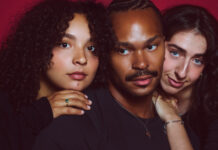 Tiny Habits canta a dificuldade de se envolver com alguém novo em “Belt Loop”