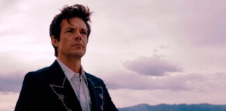 Brandon Flowers relembra a juventude com nostalgia no single “Tiger’s Blood”