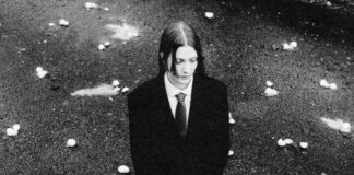 Dottie Andersson lança o single “Only metaphorically” do álbum ‘Andersson Funeral Home’