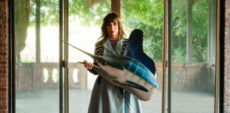 Nicole Atkins lança “Trippin’ on Teardrops”, single do álbum ‘Drama’