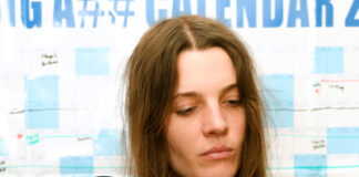 Sophia Stel celebra um amor que dá sentido à vida em “Now I’ve Got A Lot You Know”