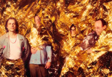 Weezer ironiza nostalgia da indústria no single “C.E.O.”