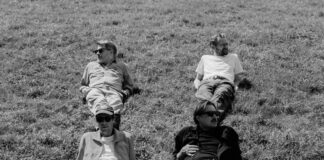 Django Django lança o single “Dirty Hotel Blues” do álbum ‘Doveland’