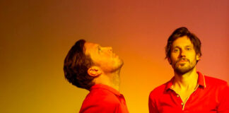 Friendly Fires anuncia o álbum ‘Dig Deeper’ e lança o single “Magnetic”