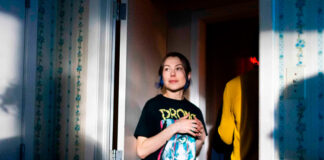 Phoebe Bridgers lança “On Video”, faixa inédita da trilha sonora de ‘Primetime’