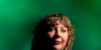 Katrina Ford lança “To The Lighthouse”, single inspirado em obra de Virginia Woolf